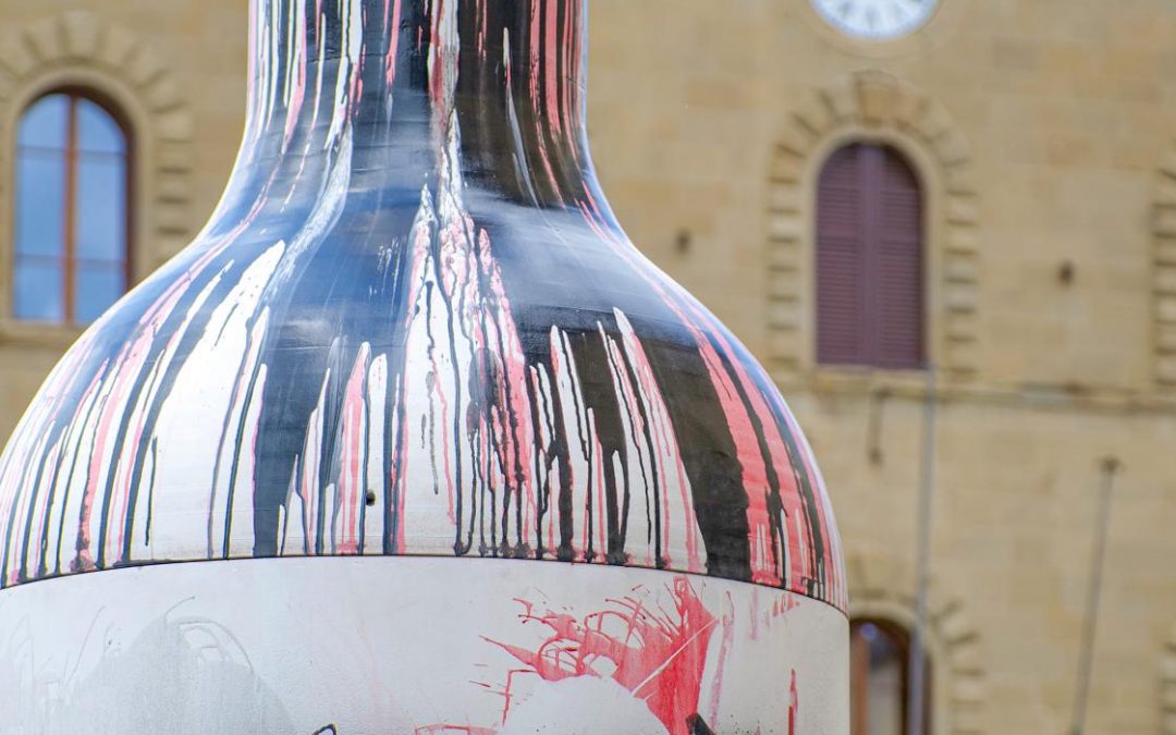 “A(rt) message in a (Chianti Classico) bottle”